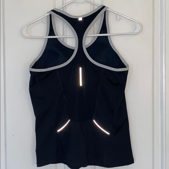 Nike Razorback Dri-Fit top - Picture 2 of 2